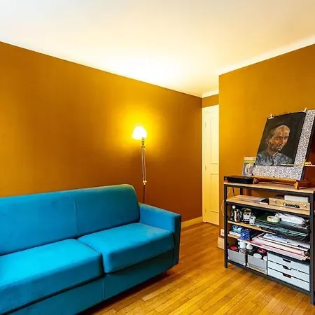 En Face De Paris, Les Arbres